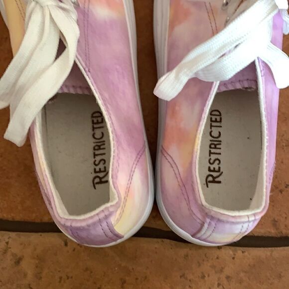 ***** 5 for $25 Rrestricted SneakersNWOT  - Picture 7 of 7